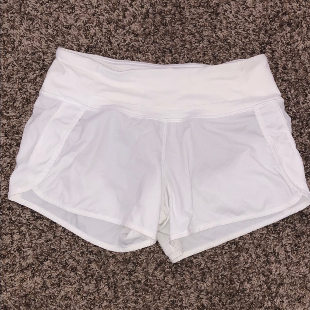 Lululemon ‘Speed Up’ Shorts (NEVER WORN)